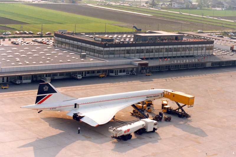 1988-09-20 British Airways Concorde in Salzburg